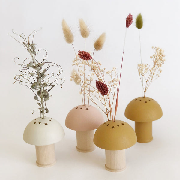 MoMA　モマデザインストア　レア　フラワーベースFLAX VASE　ツェツェ モマ Moma フラワーベース 花瓶 陶器 花器 置物 : インテリア